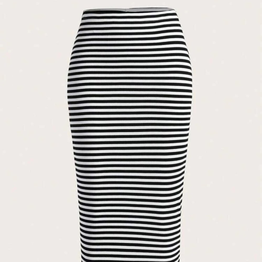 SHEIN Black and White Striped Pencil Skirt